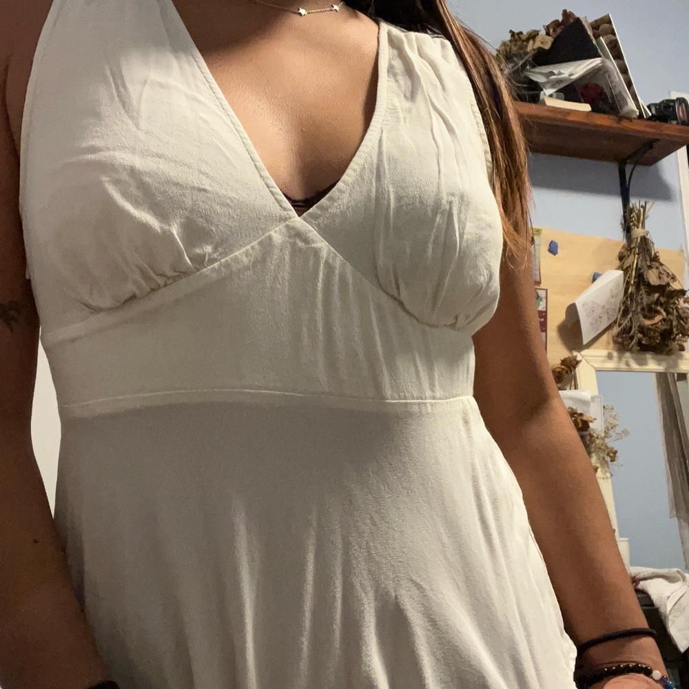 Chic Sleeveless V-Neck Top